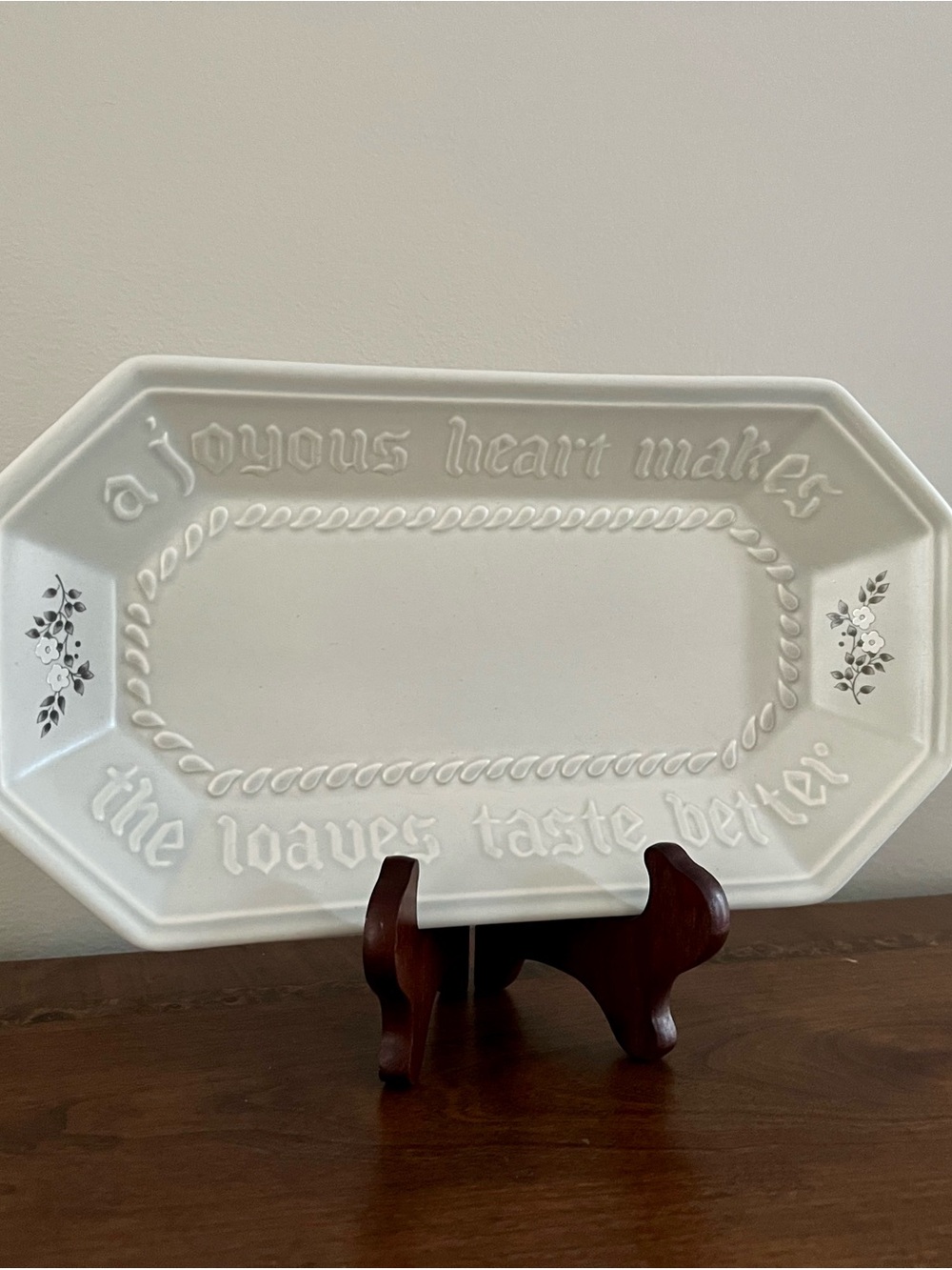Vintage Pfaltzgraff Heirloom Bread Plate Loaf Tray Charming Serving Plate